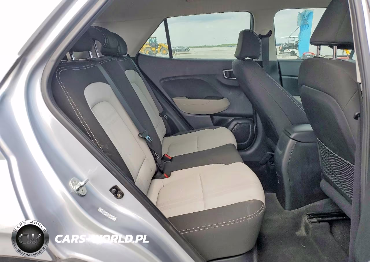 2021 Hyundai Venue Sel VIN:KMHRC8A34MU104197 - 10