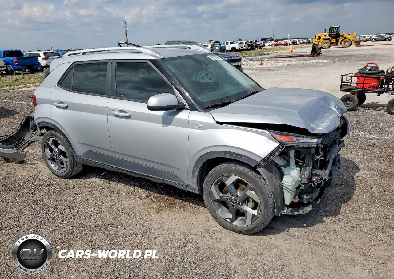 2021 Hyundai Venue Sel VIN:KMHRC8A34MU104197 - 4