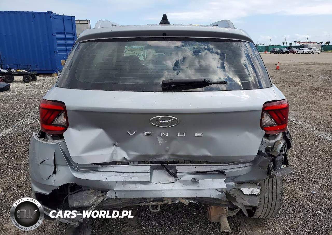 2021 Hyundai Venue Sel VIN:KMHRC8A34MU104197 - 6