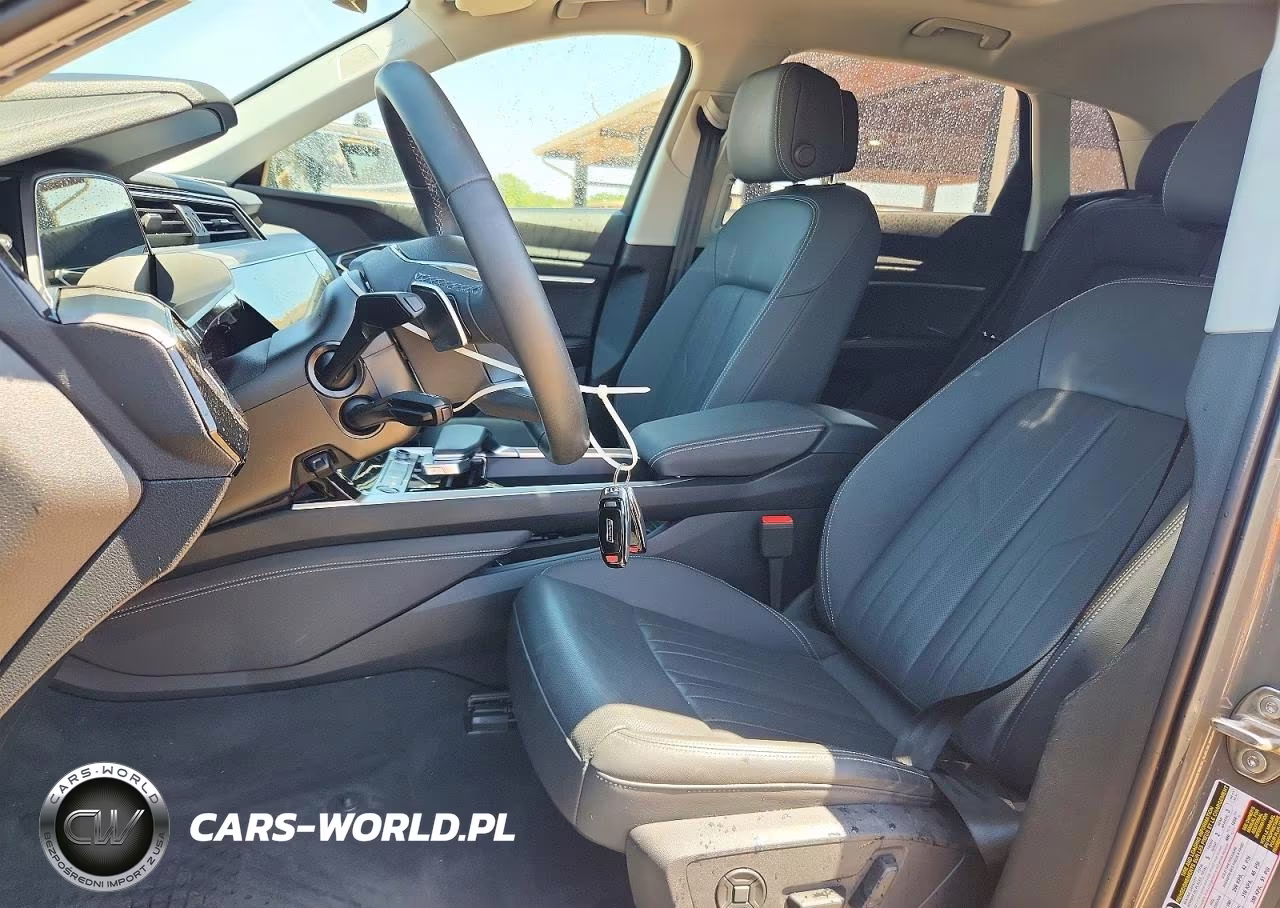 2024 Audi Q8 E-Tron Premium Plus VIN:WA15AAGE2RB050596 - 7