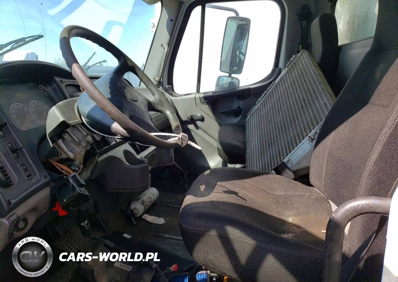 2012 Freightliner Business Class M2 Box Truck VIN:1FVACWDU5CHBF6376 - 7