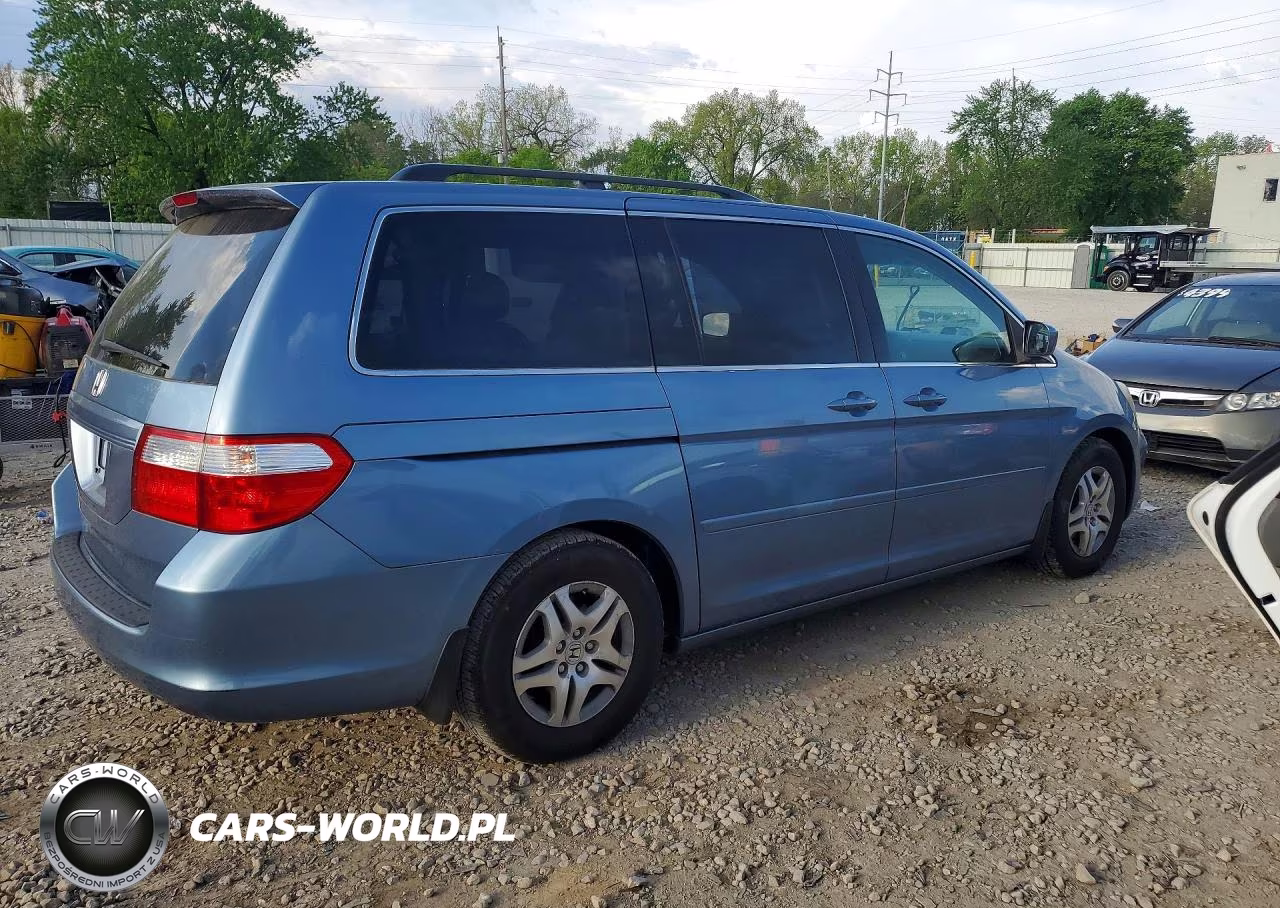 2006 Honda Odyssey Ex VIN:5FNRL384X6B064824 - 3