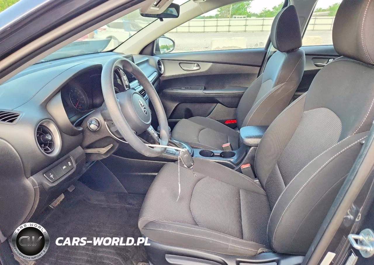 2019 Kia Forte Lxs VIN:3KPF24AD0KE075711 - 7