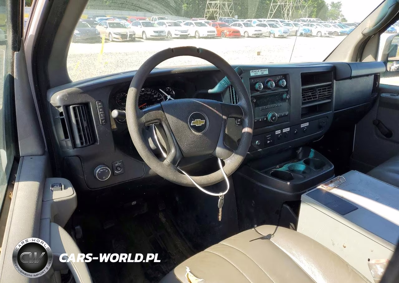 2013 Chevrolet Express G2500 VIN:1GCWGFCA4D1902891 - 8