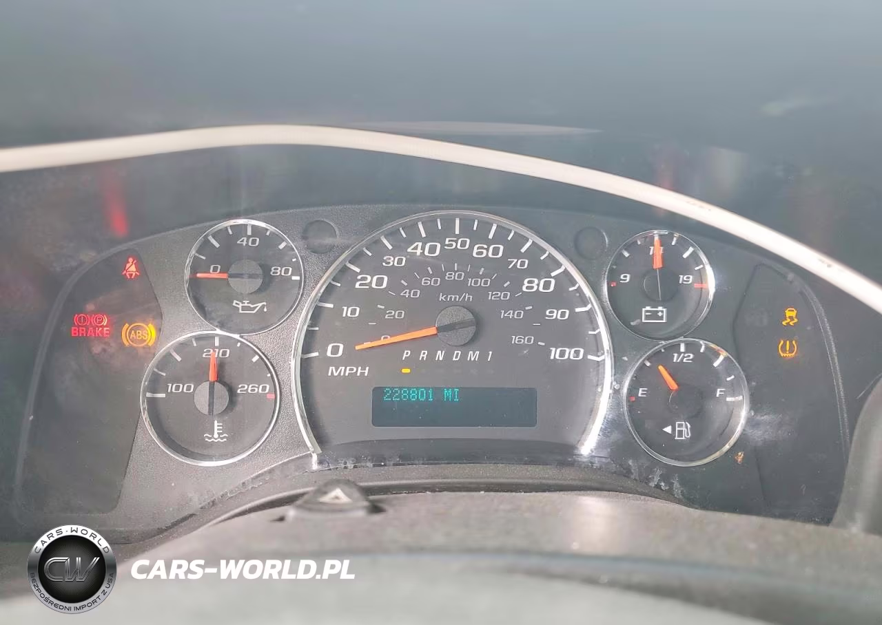 2013 Chevrolet Express G2500 VIN:1GCWGFCA4D1902891 - 9