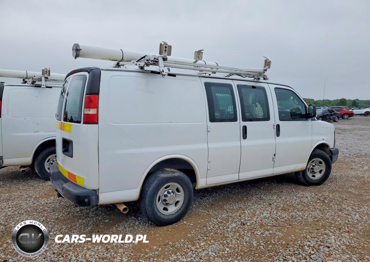 2013 Chevrolet Express G2500 VIN:1GCWGFCA4D1902860 - 3