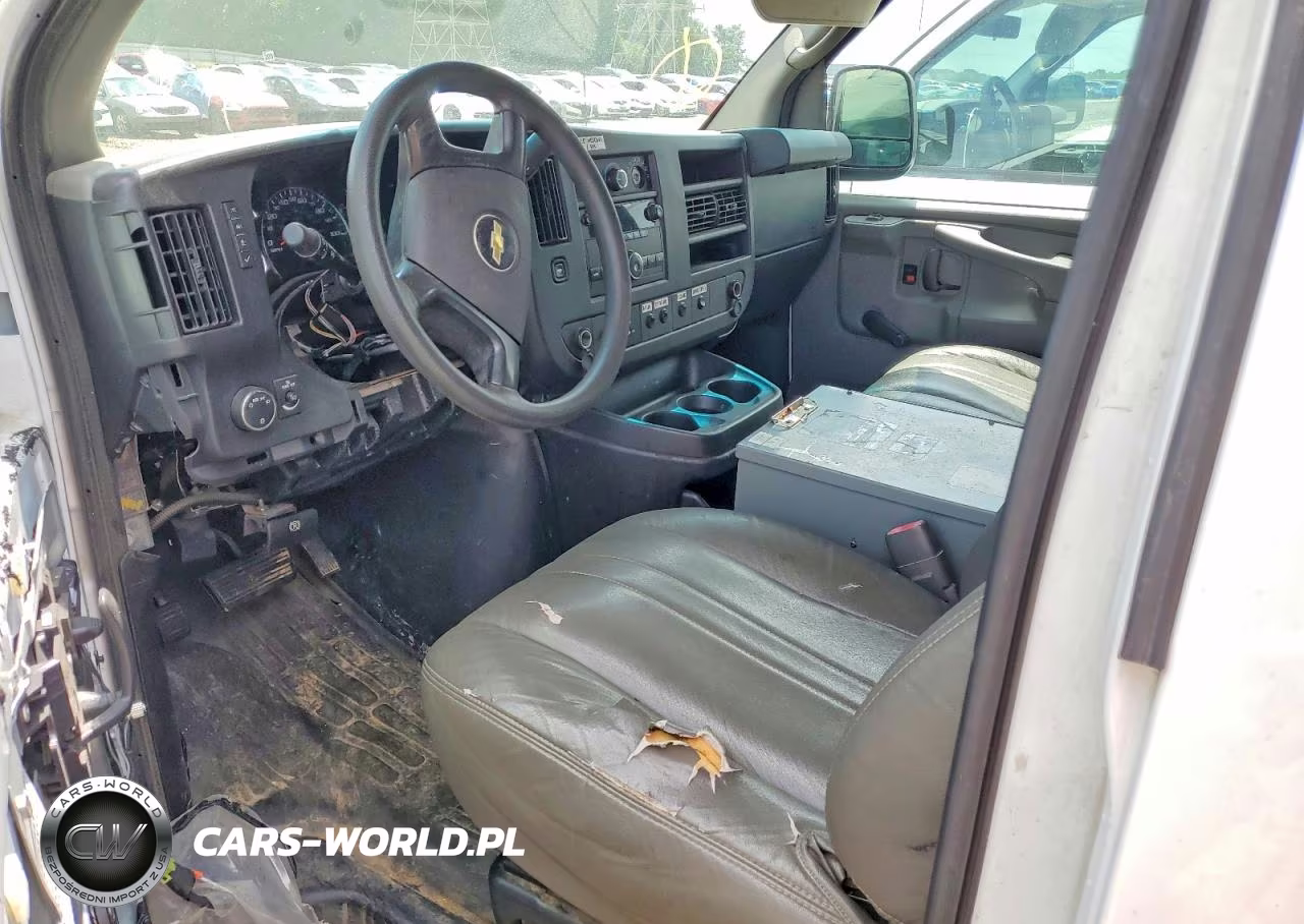 2013 Chevrolet Express G2500 VIN:1GCWGFCA4D1902860 - 7