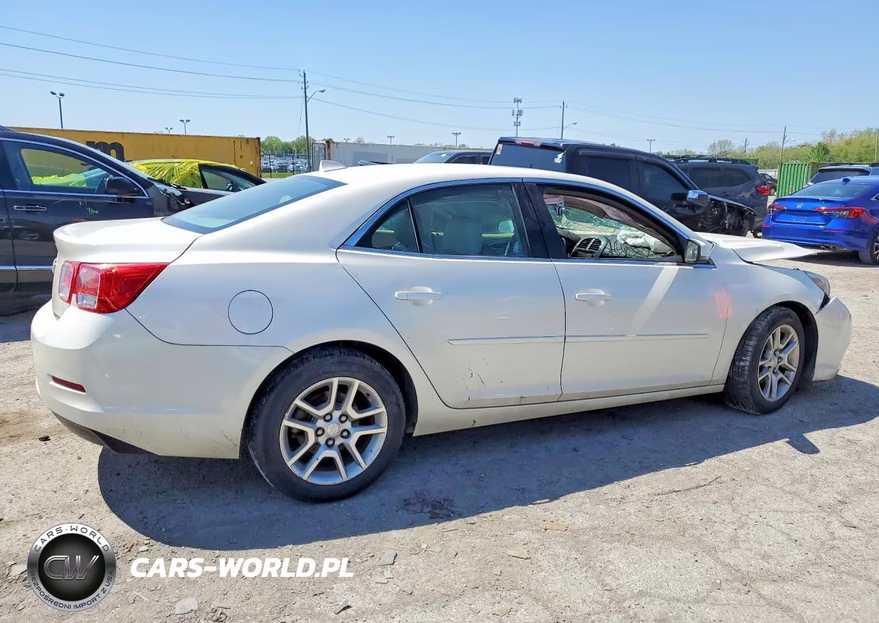 2013 Chevrolet Malibu 1Lt VIN:1G11C5SAXDF357924 - 3