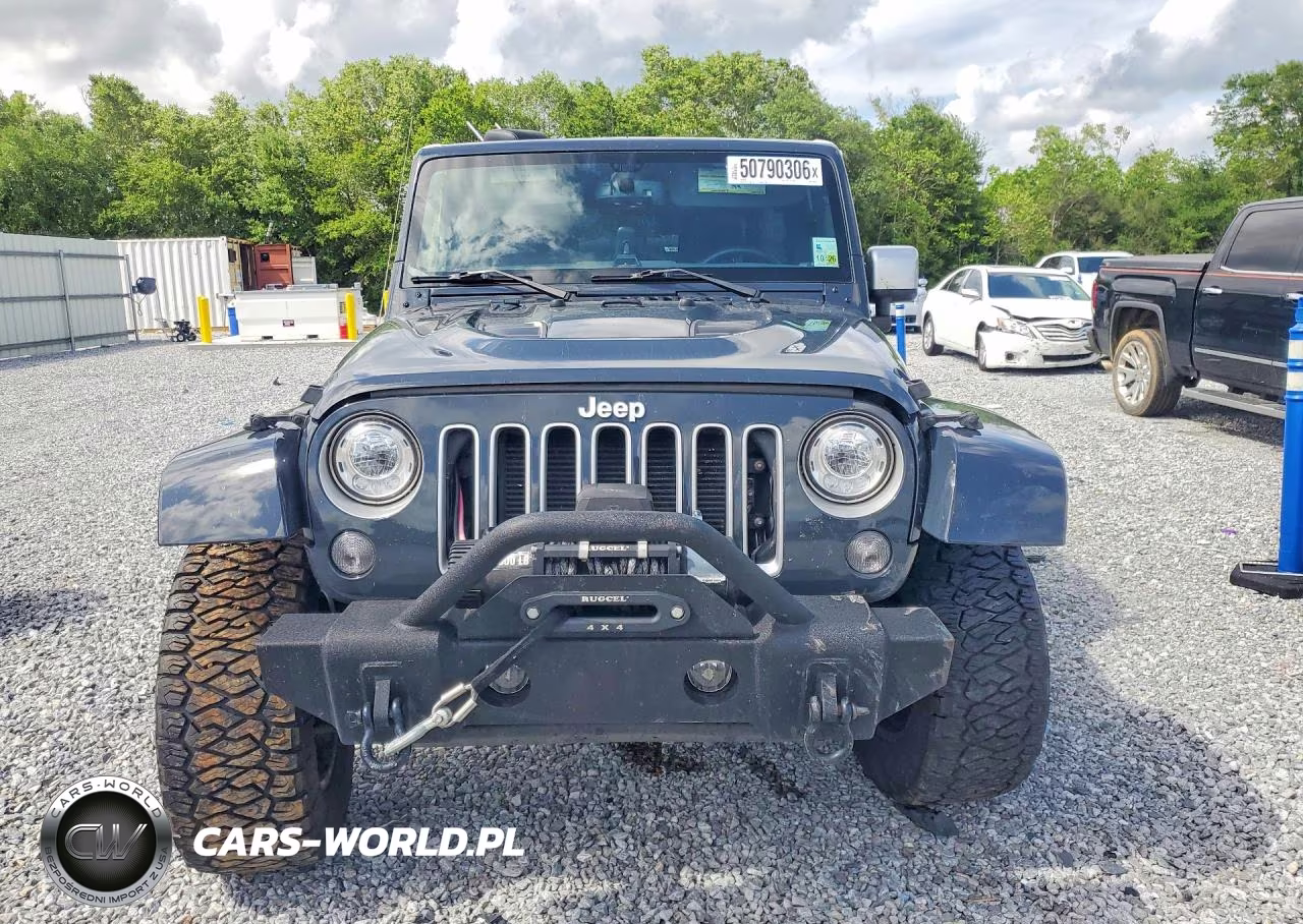 2017 Jeep Wrangler Unlimited Sahara VIN:1C4BJWEG0HL705423 - 5
