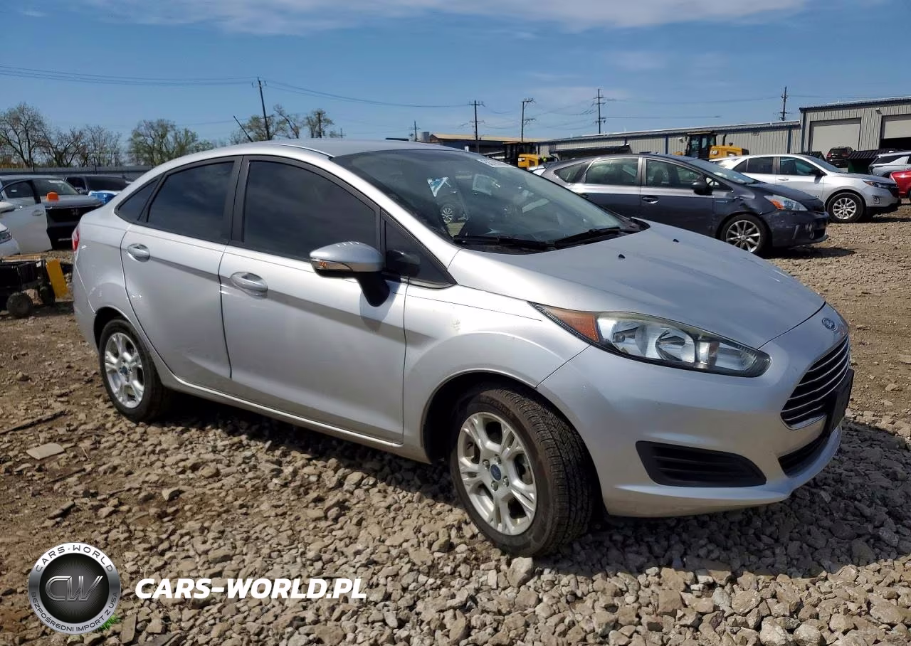 2015 Ford Fiesta Se VIN:3FADP4BJ5FM219932 - 4