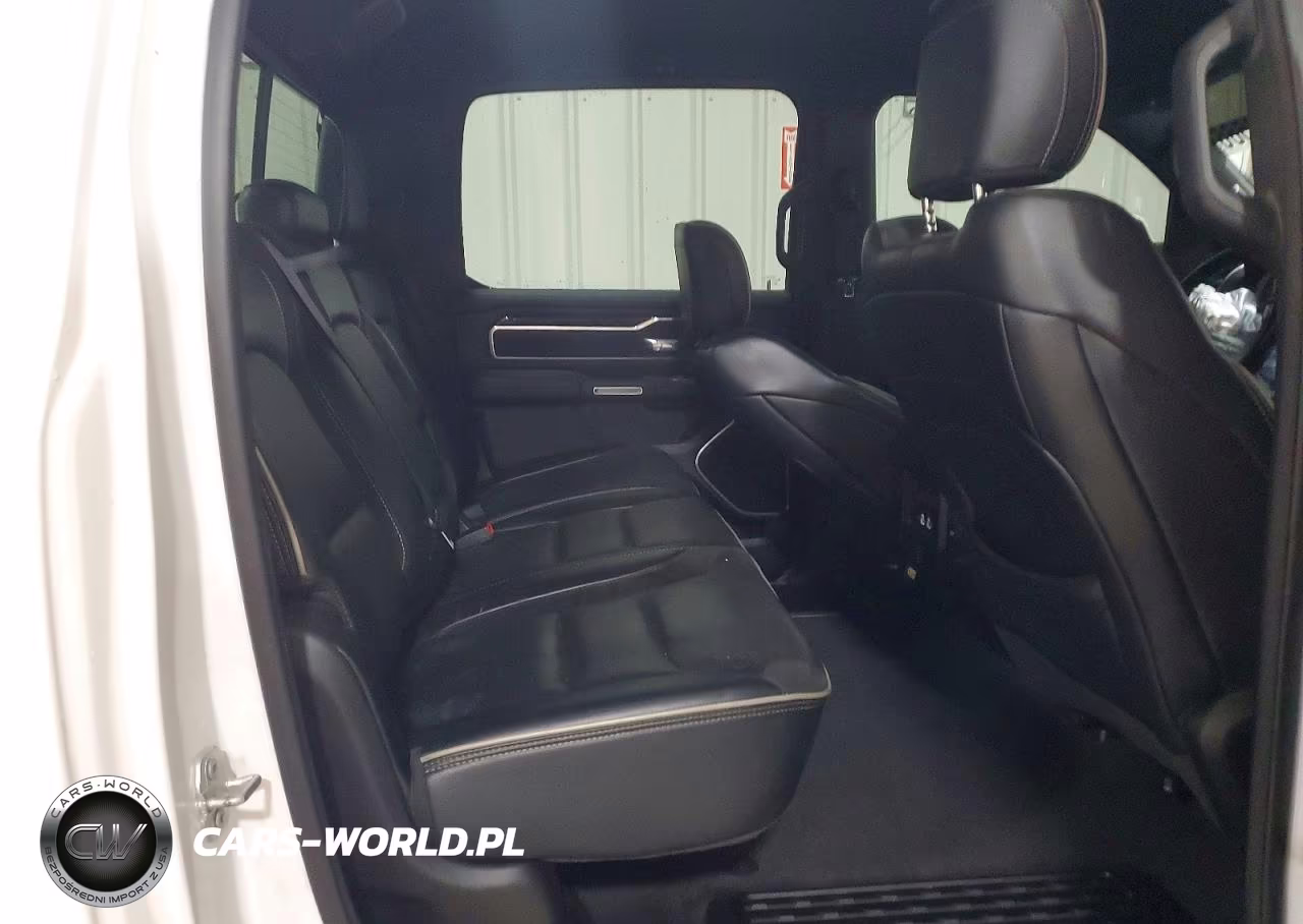 2021 Ram 1500 Laramie VIN:1C6SRFJT7MN728828 - 10