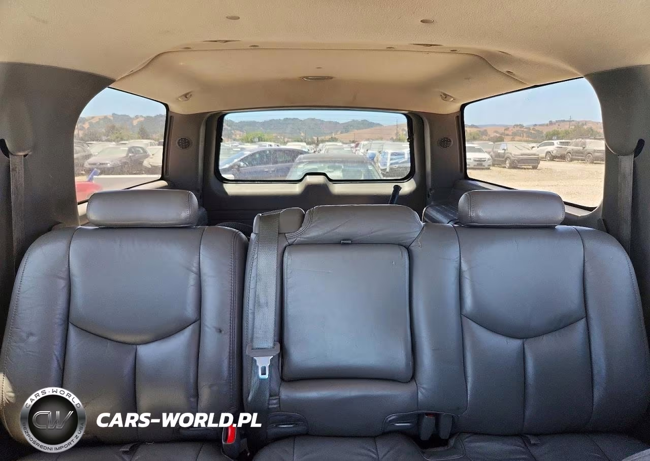 2003 Chevrolet Suburban K1500 VIN:3GNFK16T63G176389 - 10