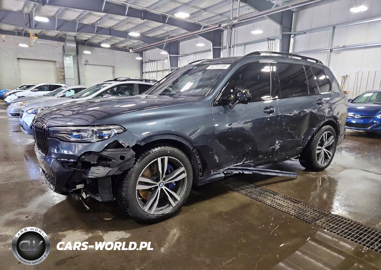 2022 BMW X7 M50I