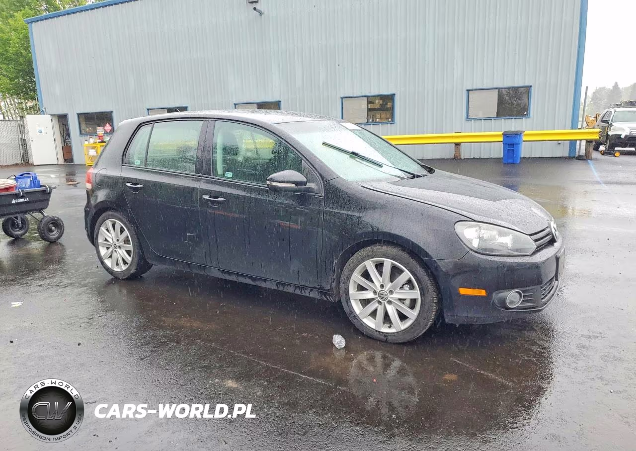 2011 Volkswagen Golf VIN:WVWDM7AJ4BW066847 - 4