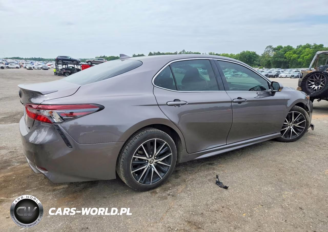 2021 Toyota Camry Se VIN:4T1T11AK2MU513258 - 3