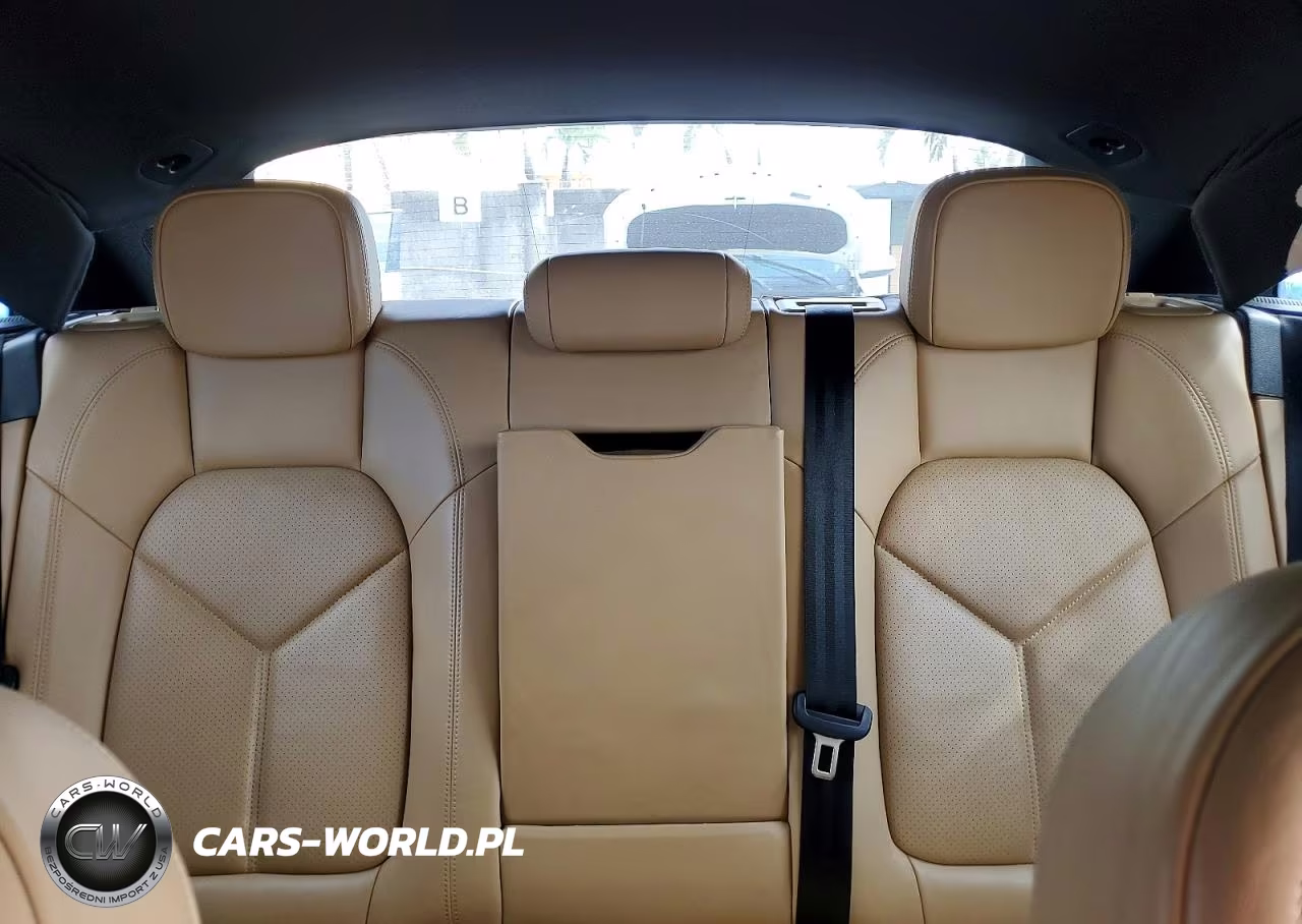 2018 Porsche Macan S VIN:WP1AB2A54JLB35548 - 10
