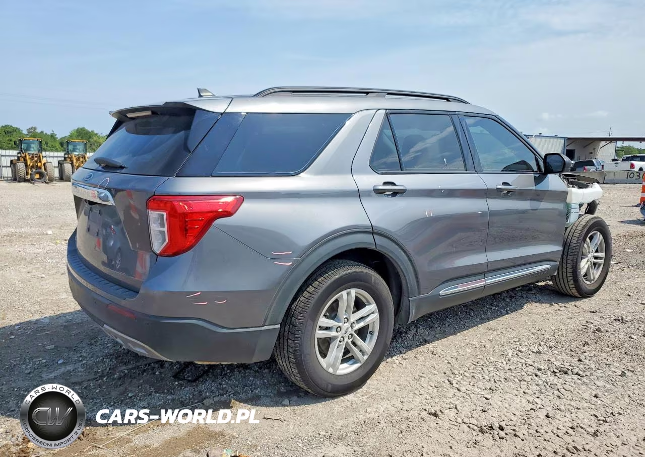 2023 Ford Explorer Xlt VIN:1FMSK7DH8PGB30567 - 3