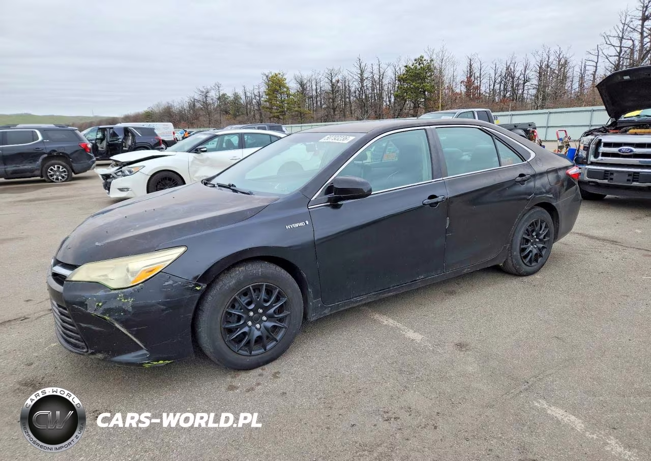 2015 Toyota Camry Hybrid Le – zdjęcie 1 z 12
