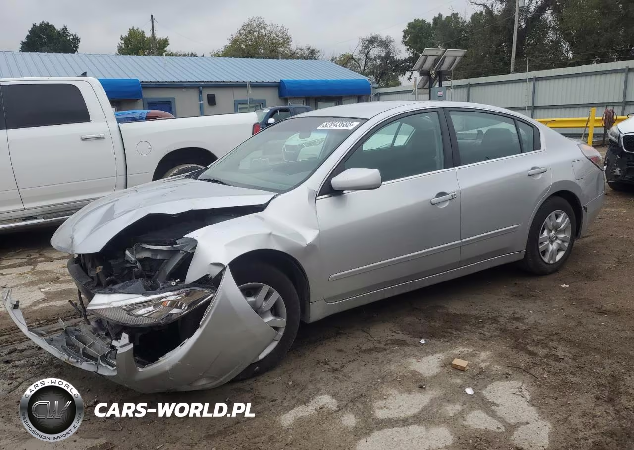 2011 Nissan Altima Base