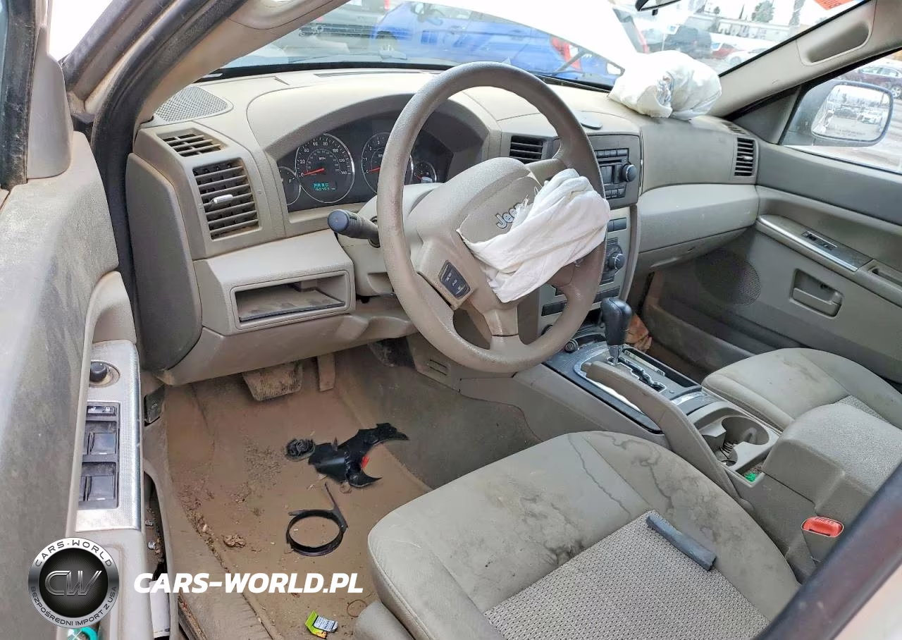 2007 Jeep Grand Cherokee Laredo VIN:1J8GS48K07C597772 - 8