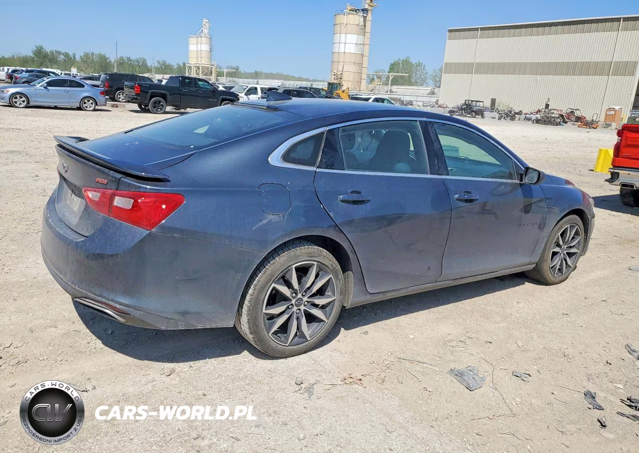 2020 Chevrolet Malibu Rs VIN:1G1ZG5ST6LF136568 - 3