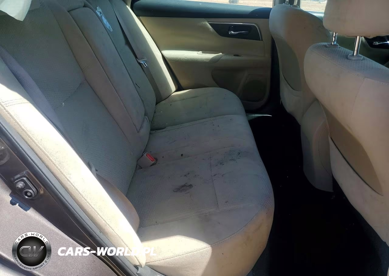 2015 Nissan Altima 2.5 S VIN:1N4AL3AP5FC245110 - 10