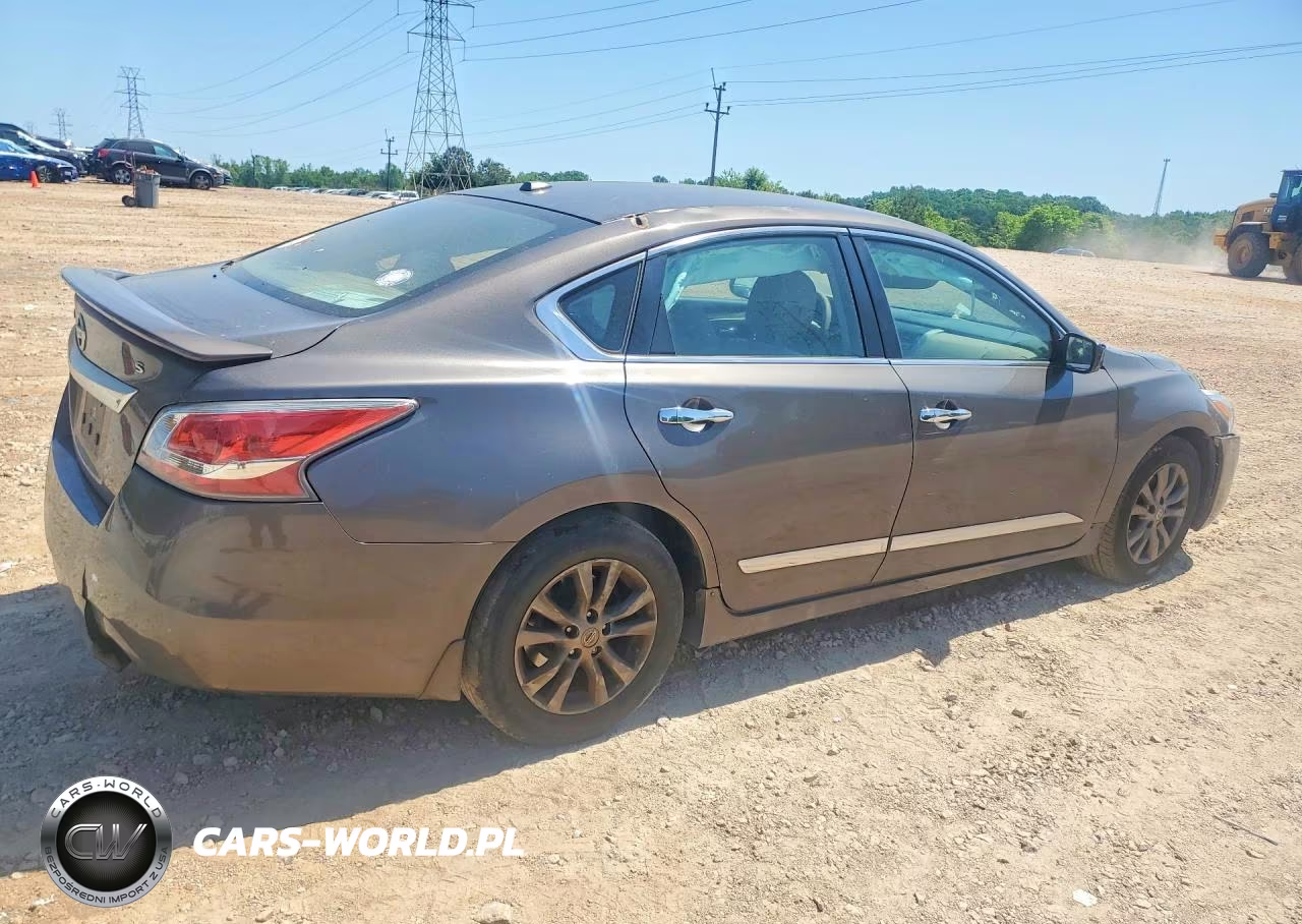 2015 Nissan Altima 2.5 S VIN:1N4AL3AP5FC245110 - 3