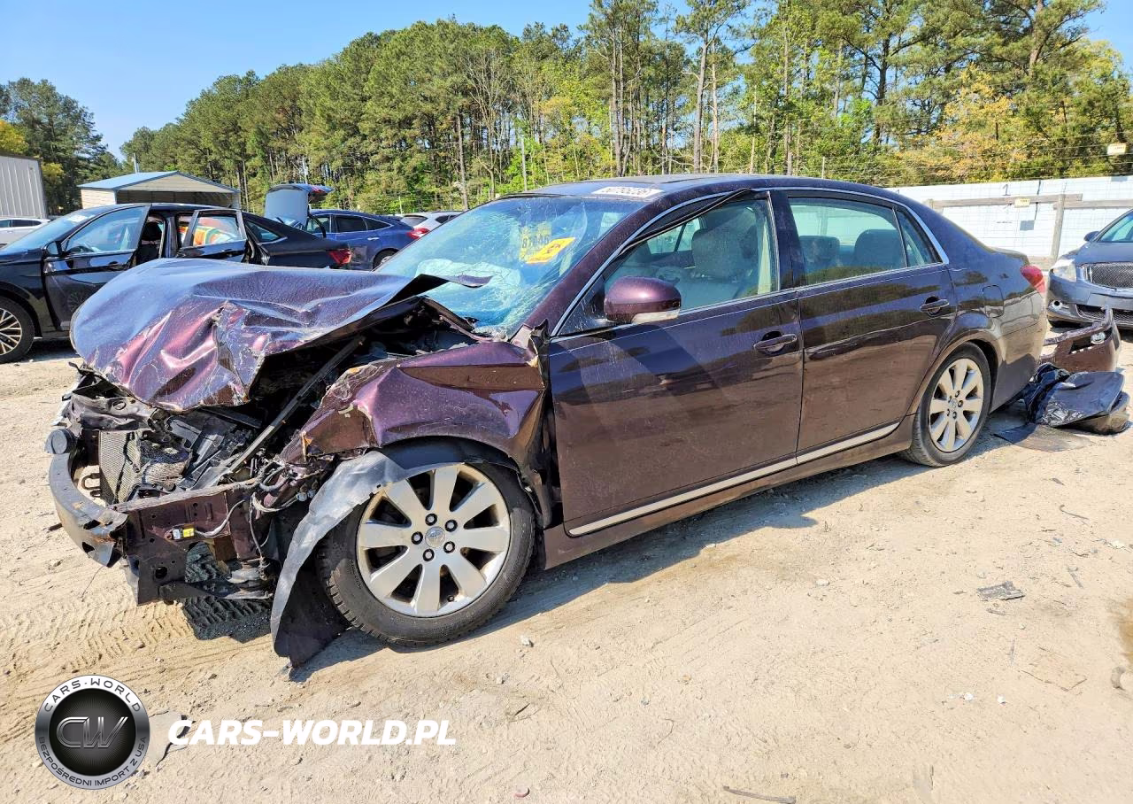 2011 Toyota Avalon Base