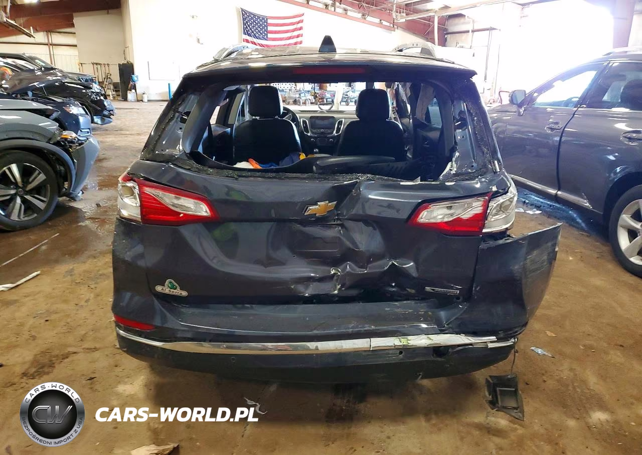 2018 Chevrolet Equinox Premier VIN:3GNAXVEV8JS562411 - 6
