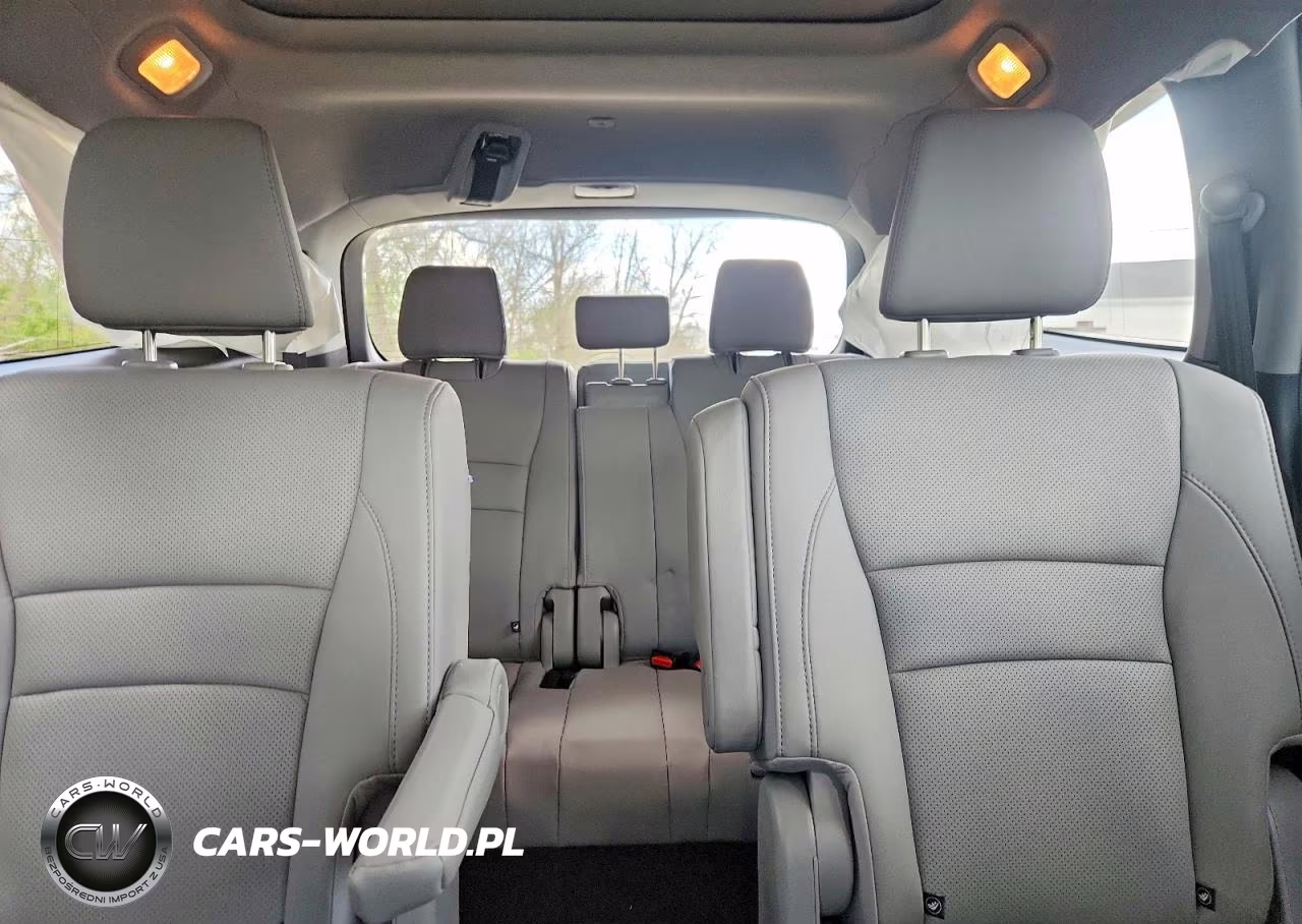 2017 Honda Pilot Elite VIN:5FNYF6H0XHB041290 - 10