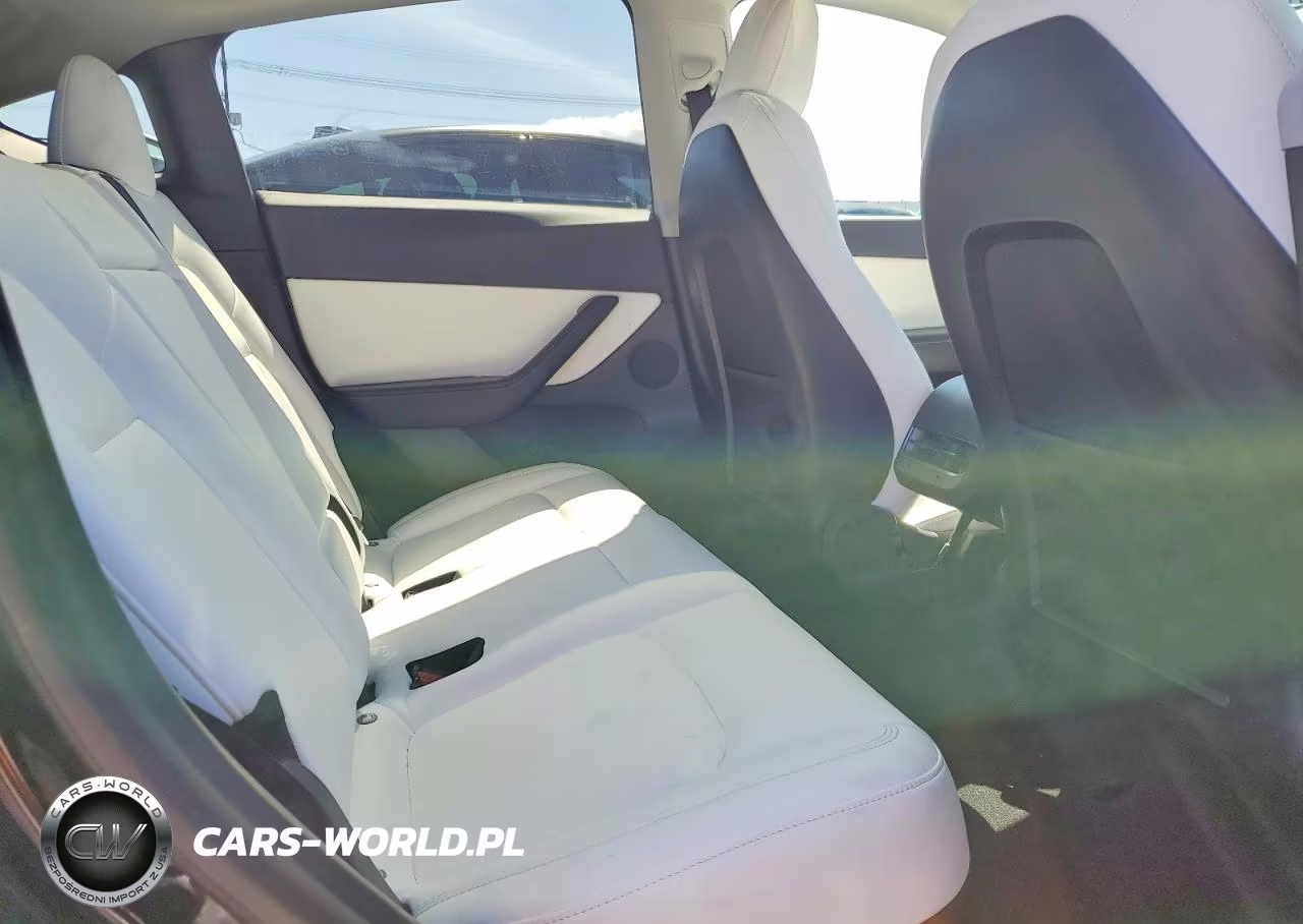 2021 Tesla Model Y VIN:5YJYGDEE6MF144802 - 11