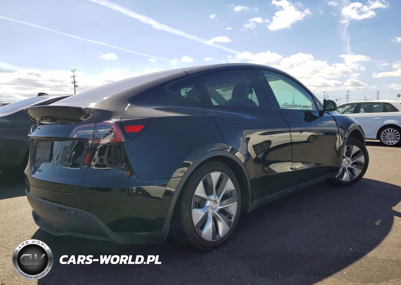 2021 Tesla Model Y VIN:5YJYGDEE6MF144802 - 3