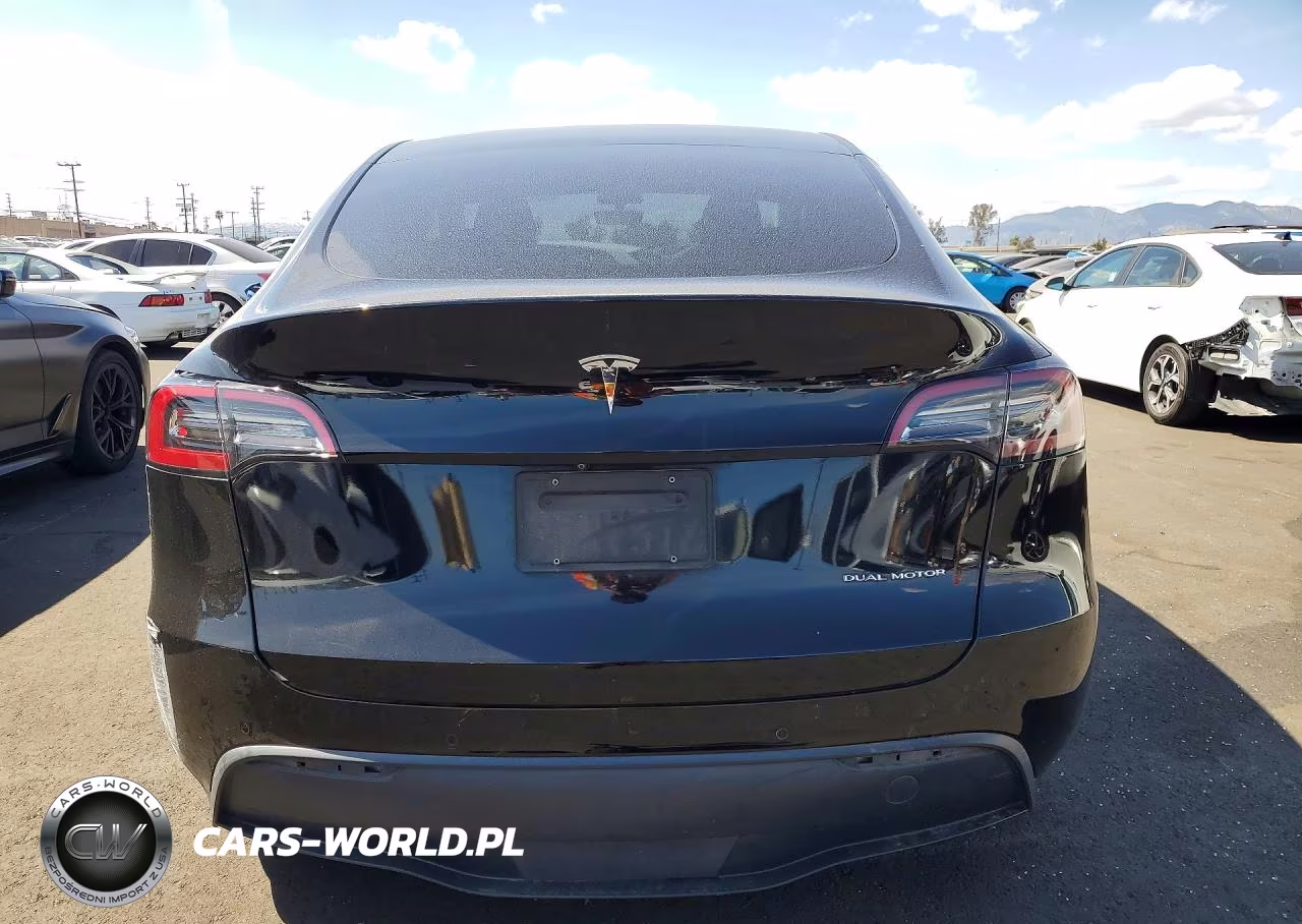 2021 Tesla Model Y VIN:5YJYGDEE6MF144802 - 6