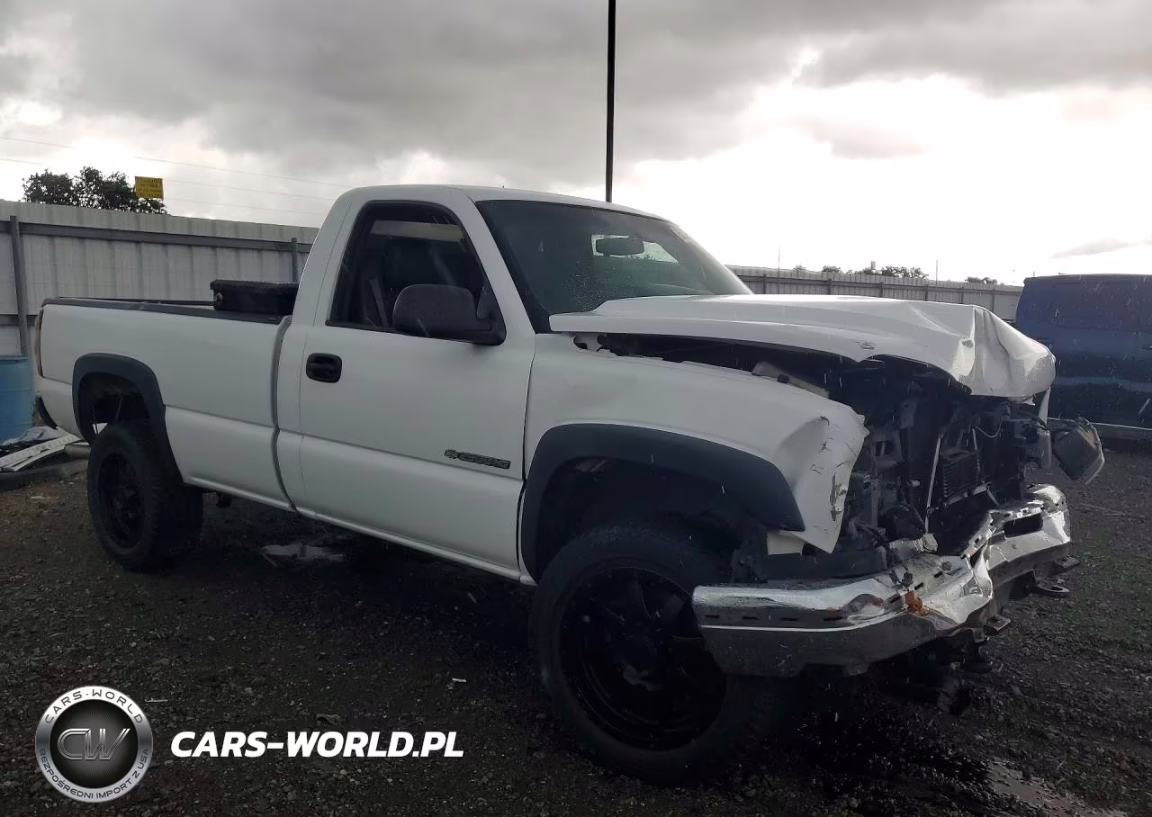 2007 Chevrolet Silverado C2500 Heavy Duty VIN:1GCHC24UX7E127886 - 4