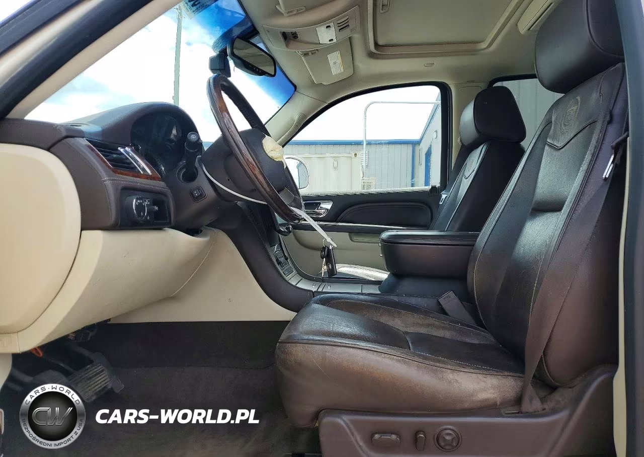 2014 Cadillac Escalade Platinum VIN:1GYS4DEF2ER135575 - 7