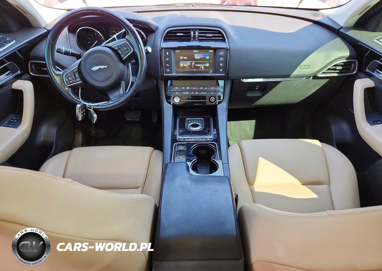 2017 Jaguar F-Pace Premium VIN:SADCJ2BV0HA047229 - 8