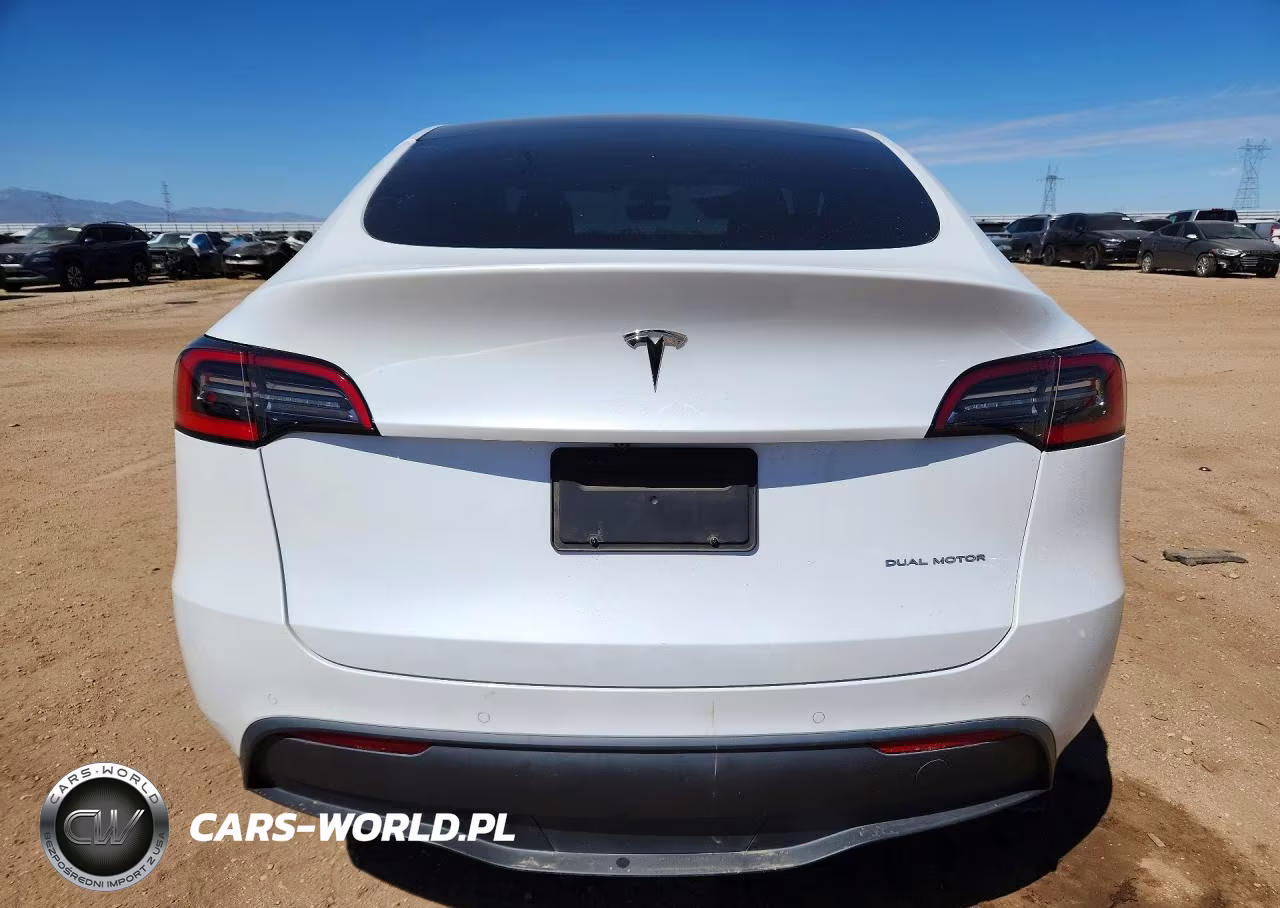 2020 Tesla Model Y VIN:5YJYGDEE2LF041889 - 6