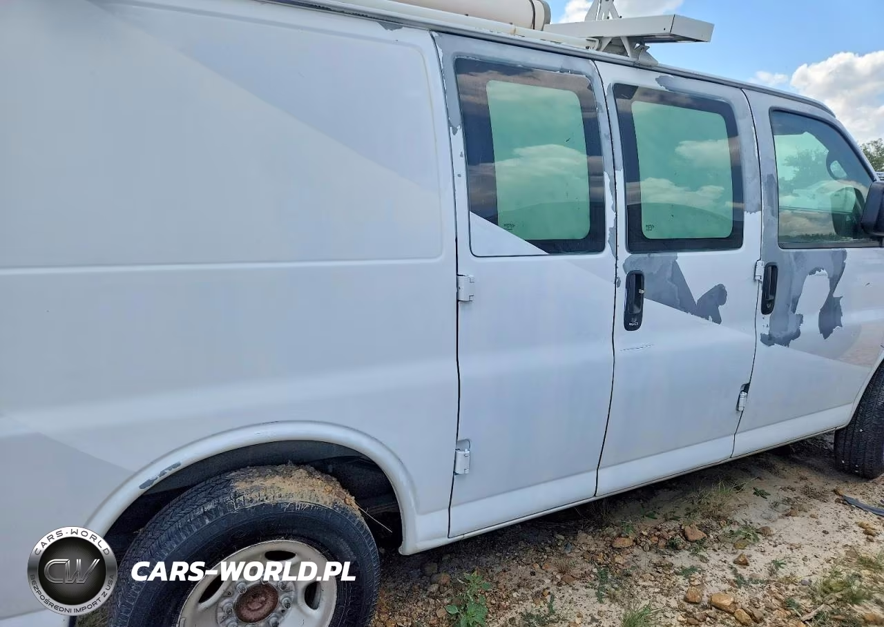 2006 Chevrolet Express G2500 VIN:1GCGG25V861180437 - 10