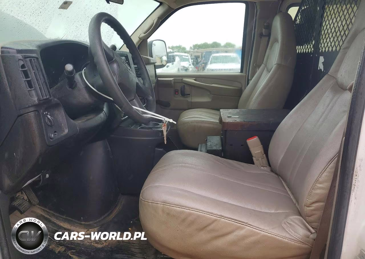 2006 Chevrolet Express G2500 VIN:1GCGG25V861180437 - 7