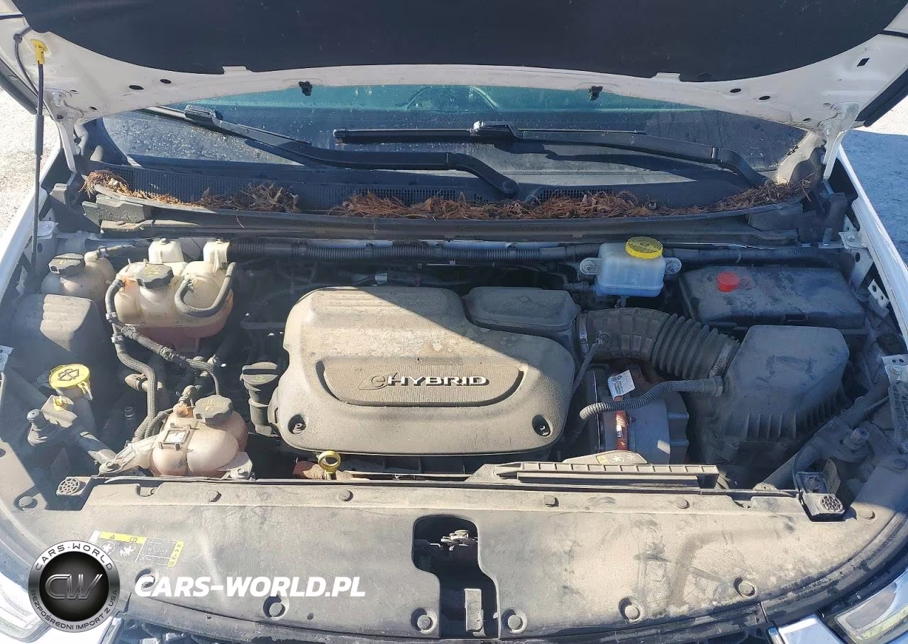 2021 Chrysler Pacifica Hybrid Touring L VIN:2C4RC1L78MR597021 - 12