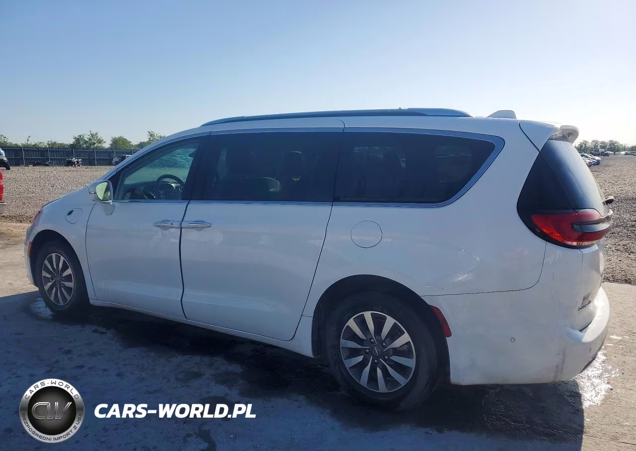 2021 Chrysler Pacifica Hybrid Touring L VIN:2C4RC1L78MR597021 - 2
