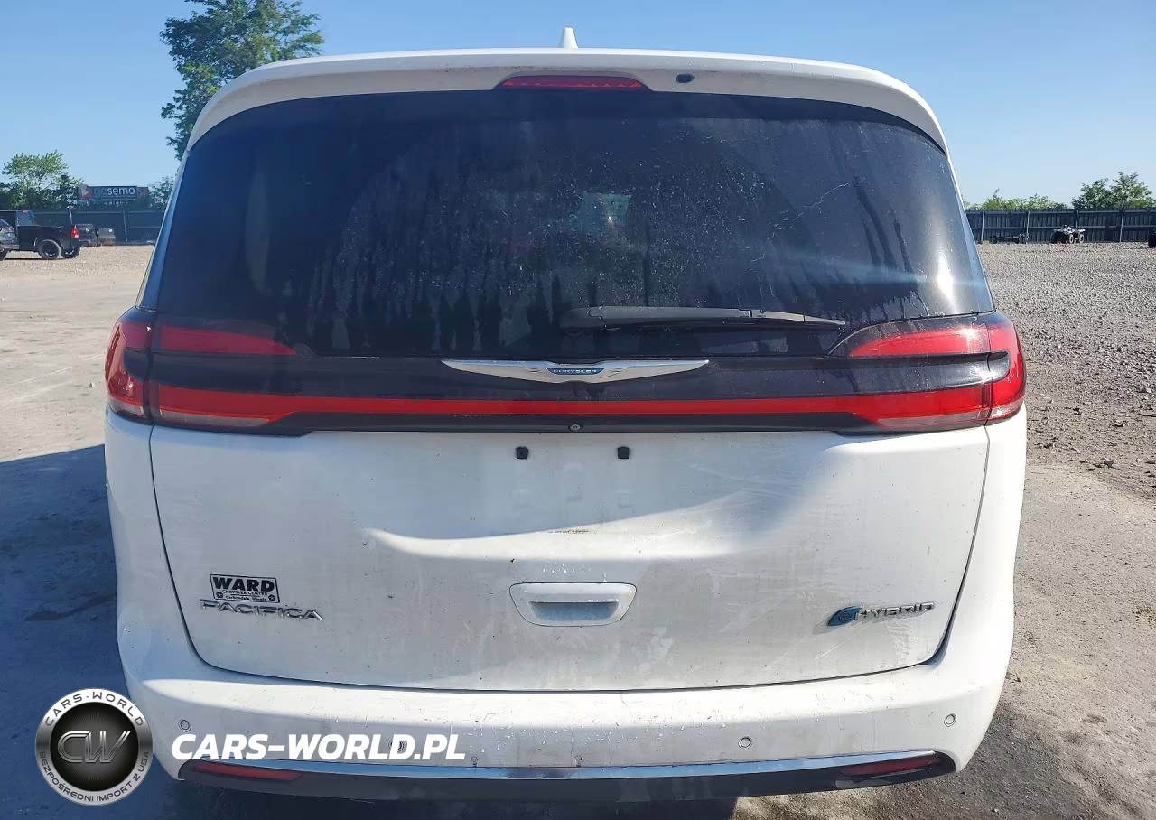 2021 Chrysler Pacifica Hybrid Touring L VIN:2C4RC1L78MR597021 - 6
