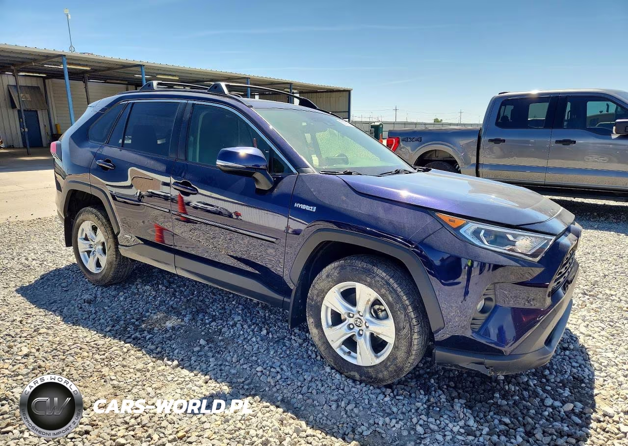 2021 Toyota Rav4 Xle VIN:JTMRWRFVXMD128158 - 4