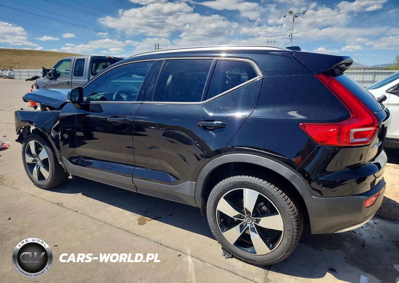 2020 Volvo Xc40 T5 Momentum VIN:YV4162UK2L2292668 - 2