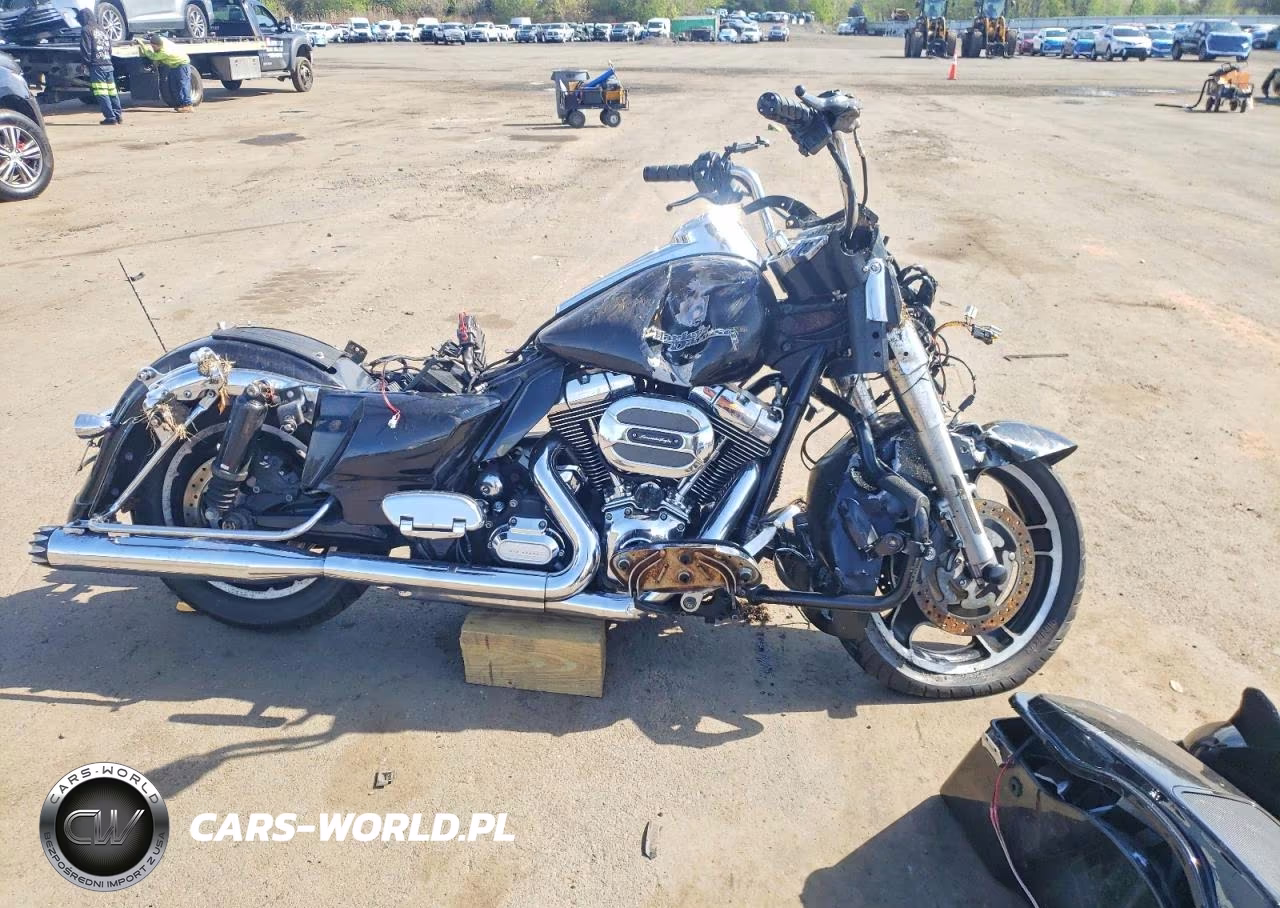 2011 Harley-Davidson Flhx