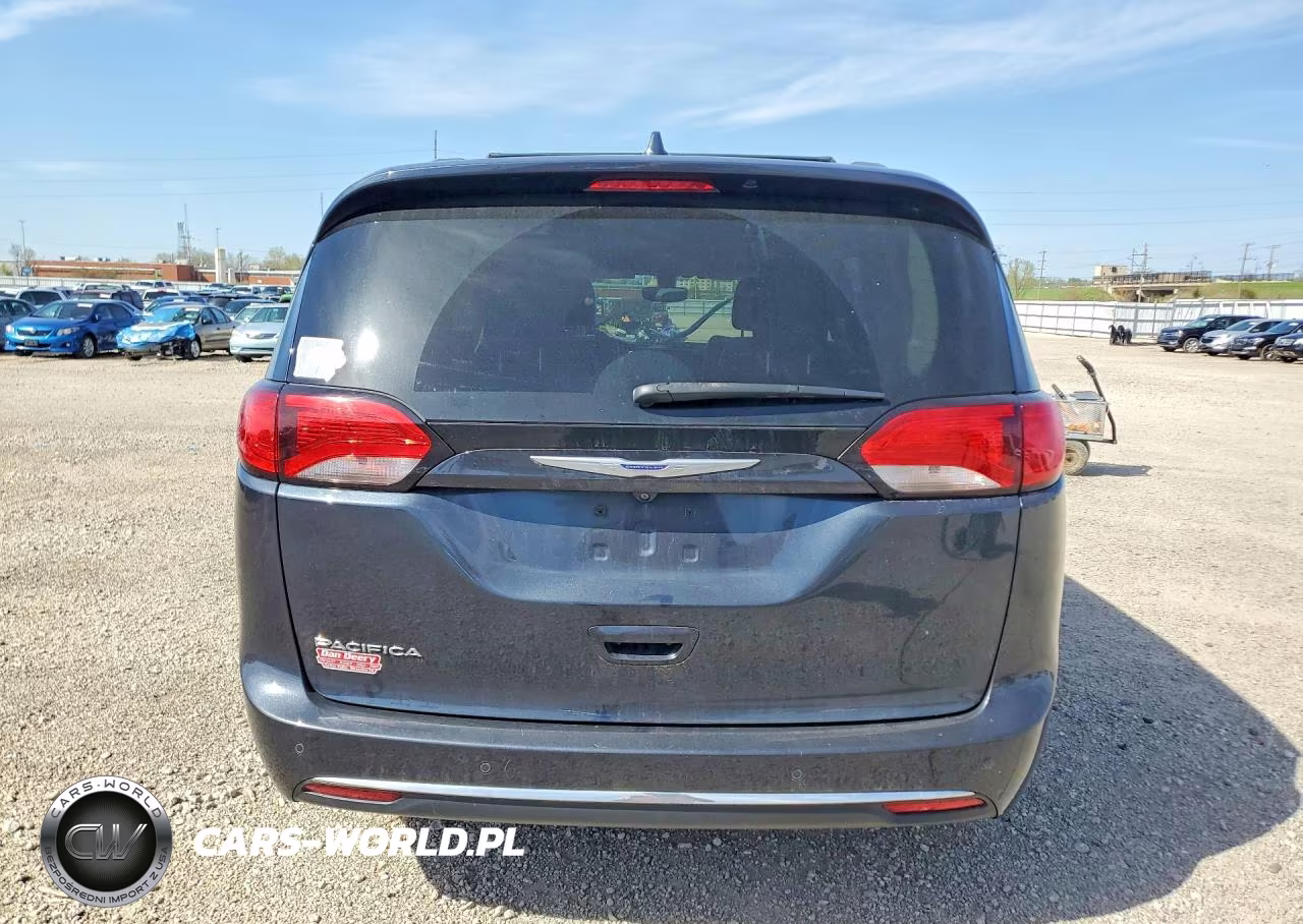 2020 Chrysler Pacifica Touring L VIN:2C4RC1BG6LR280368 - 6