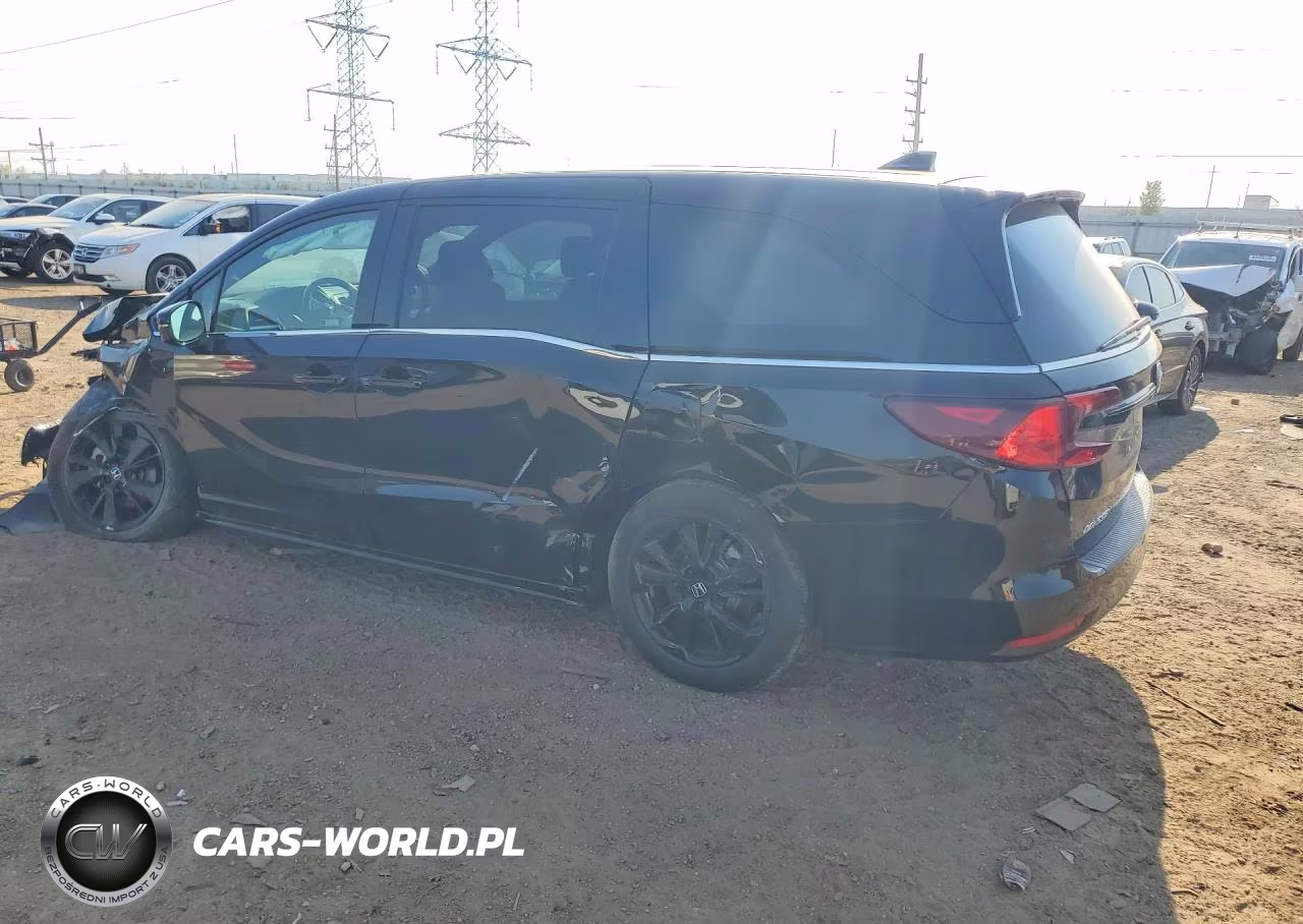 2023 Honda Odyssey Sport-L VIN:5FNRL6H74PB055825 - 2
