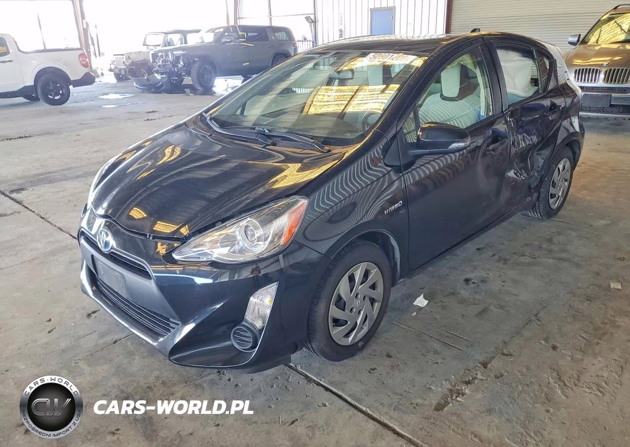 2015 Toyota Prius C One