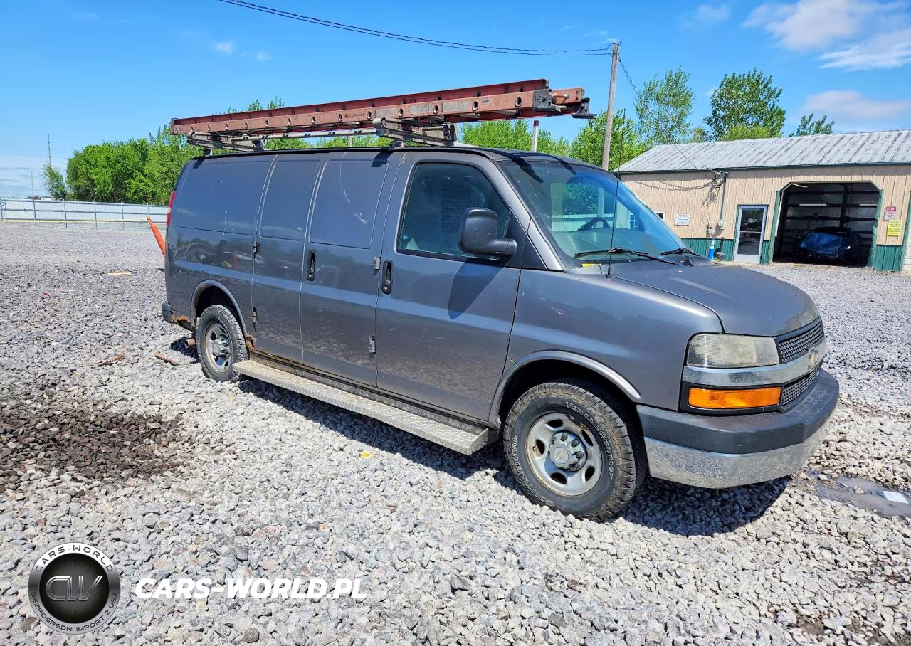2010 Chevrolet Express G2500 VIN:1GCZGFBAXA1178554 - 4