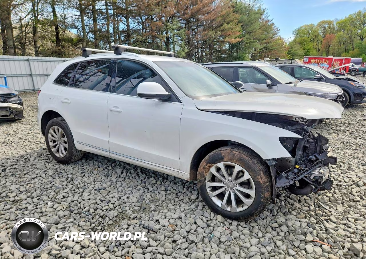 2014 Audi Q5 Premium Plus VIN:WA1LFAFP9EA108554 - 4